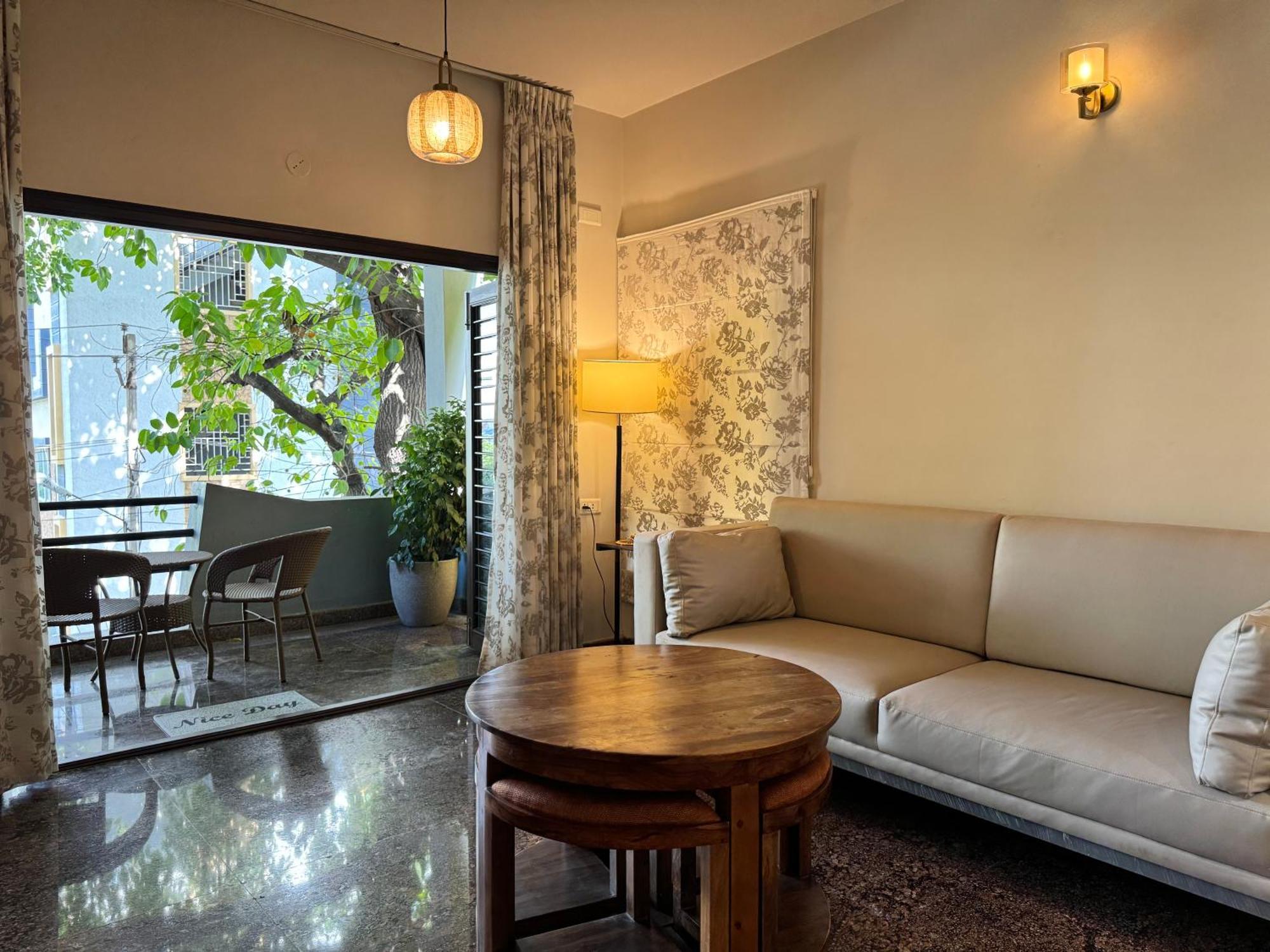 Ferienwohnung Idam Na Mama Bangalore Exterior foto