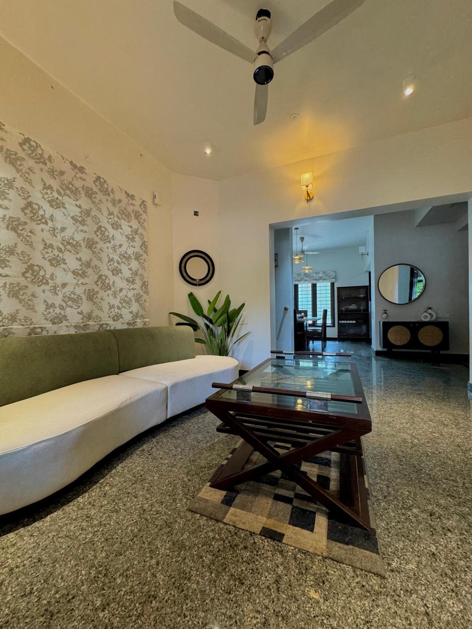 Ferienwohnung Idam Na Mama Bangalore Exterior foto